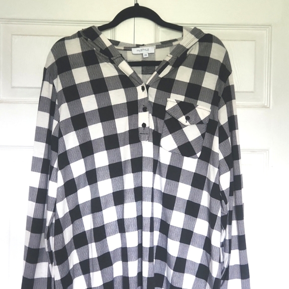 Plus size Plaid 1/4 Lightweight Button Up - Picture 2 of 9